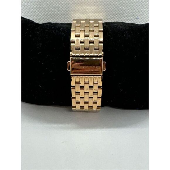 Michael Kors Darci MK3192 Women Rose Gold Analog Dial Quartz Wrist Watch JNA547